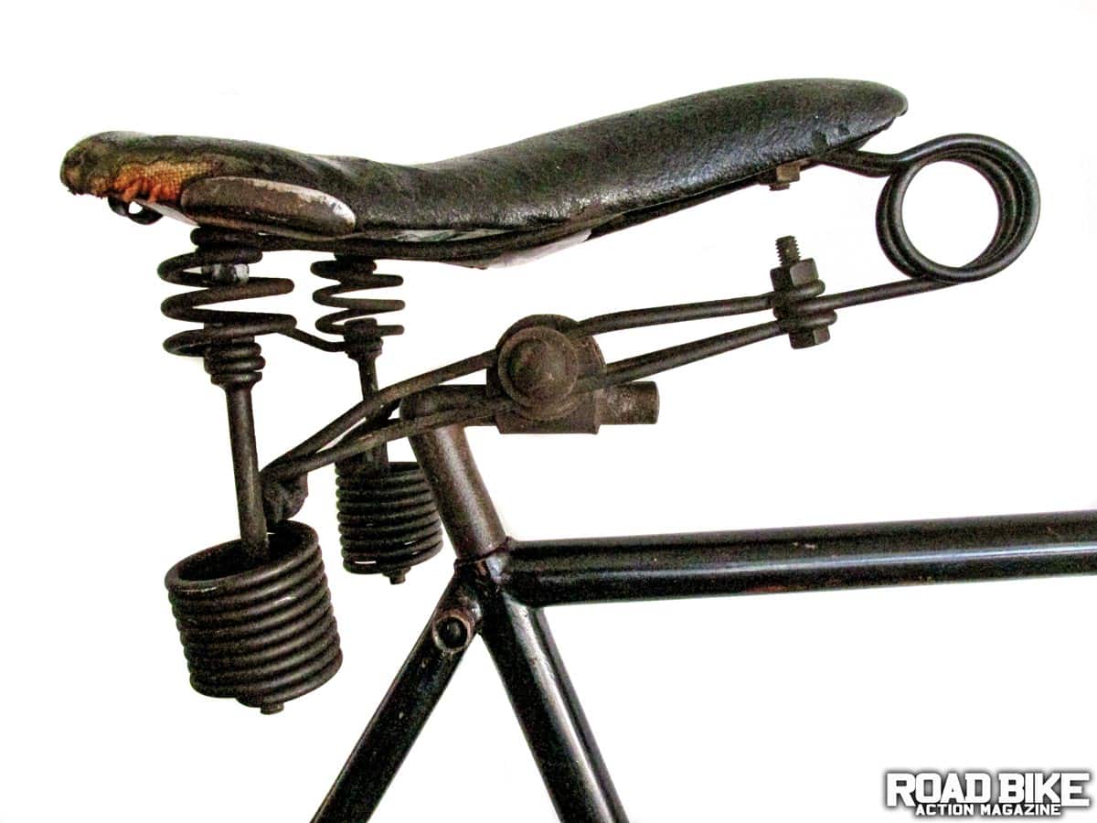 short bike saddle
